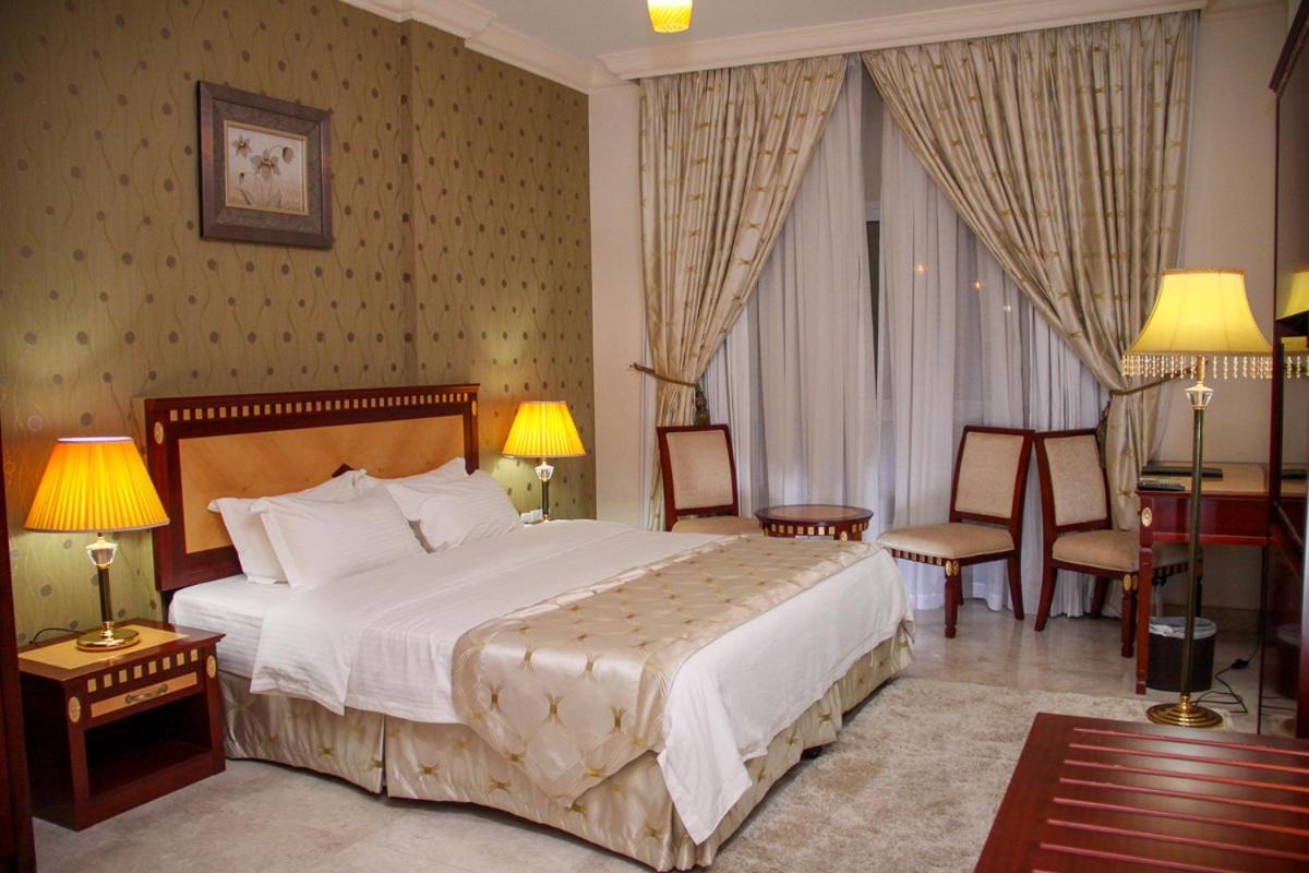 Pioneer Hotel Apartments Mascate Extérieur photo