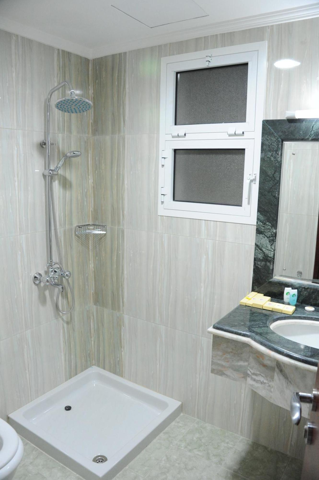 Pioneer Hotel Apartments Mascate Extérieur photo
