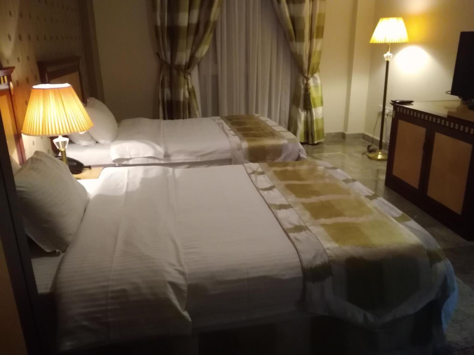 Pioneer Hotel Apartments Mascate Extérieur photo